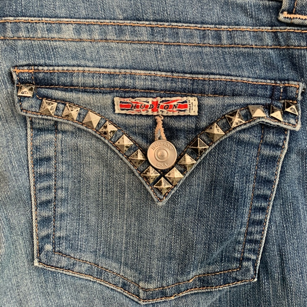 Hudson stud pocket